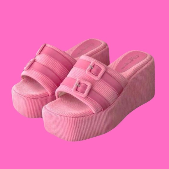 Shoes - Y2K Barbie Platform Slides